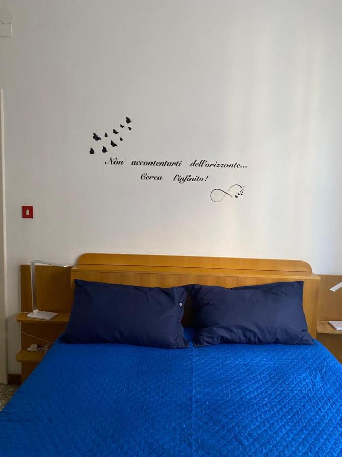 Tra Mare E Arte Apartment Lido di Ostia Bagian luar foto