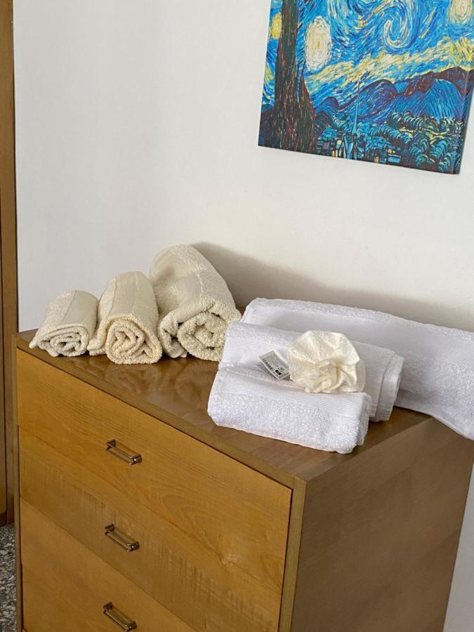 Tra Mare E Arte Apartment Lido di Ostia Bagian luar foto